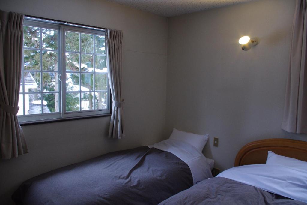 Sunny Side Hut Bed & Breakfast Hakuba Phòng bức ảnh