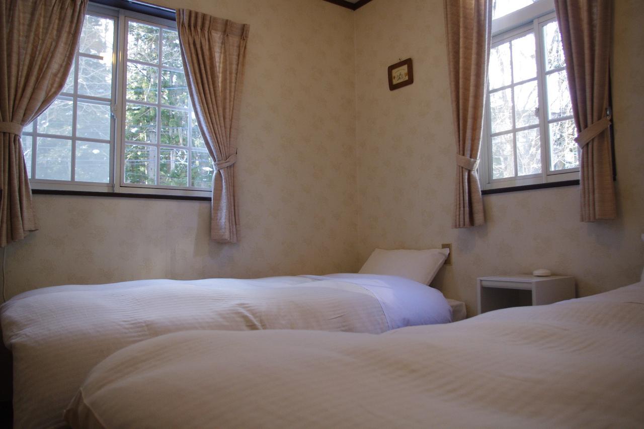 Sunny Side Hut Bed & Breakfast Hakuba Ngoại thất bức ảnh